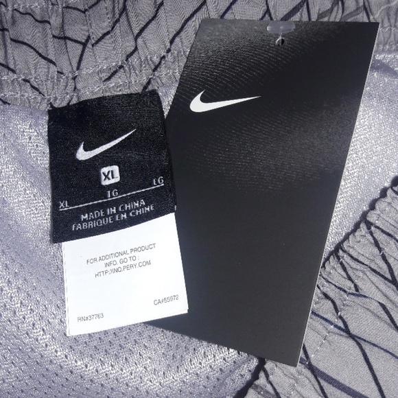 ⬇️50 Nike Breaker 9-inch Volley Shorts XL - Picture 3 of 5